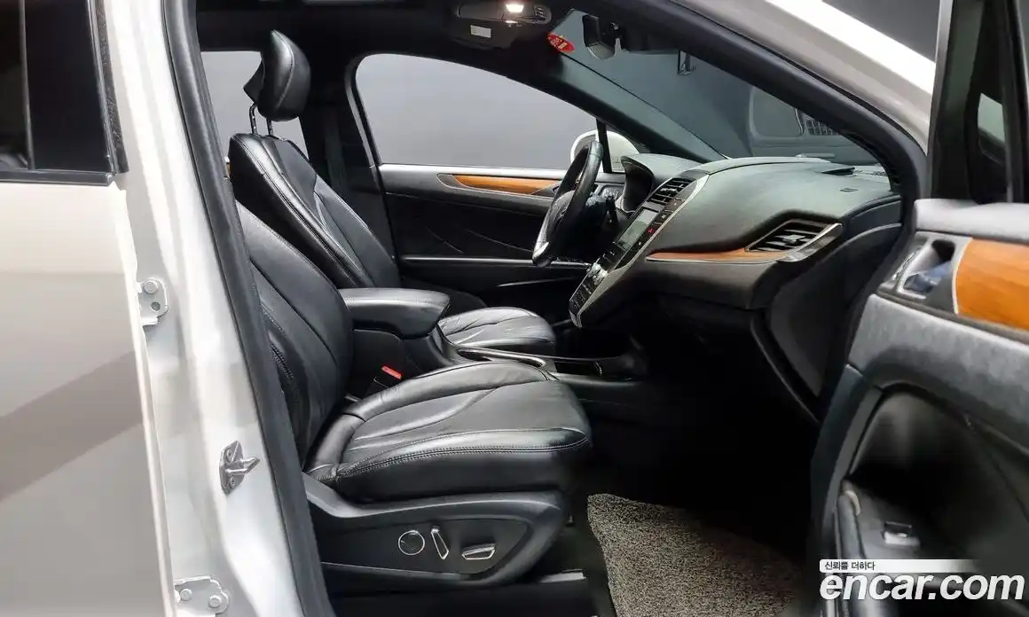 Lincoln MKC 2018 2.0 гидро в Москве № 282512, фото 10