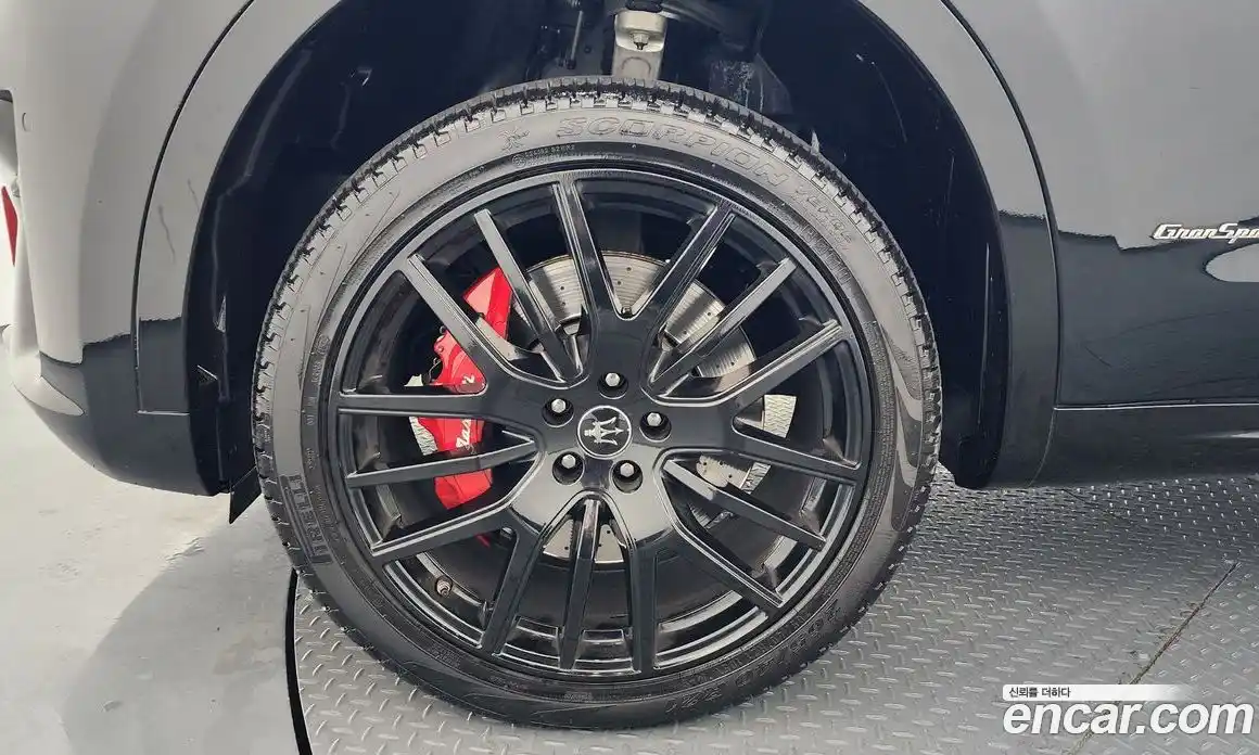 Maserati Levante 2020 3.0 гидро в Москве № 282754, фото 5