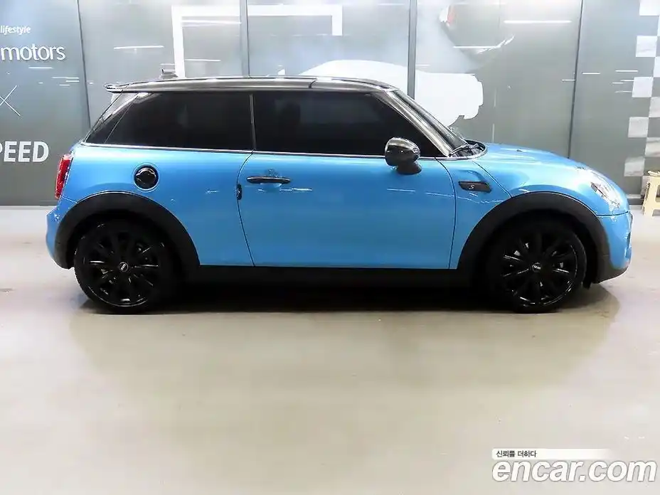 Mini Cooper 2019 2.0 гидро в Москве № 294379, фото 3