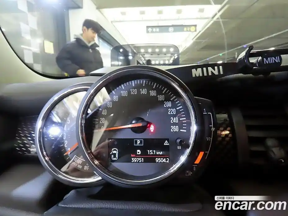 Mini Cooper 2019 2.0 гидро в Москве № 294379, фото 9
