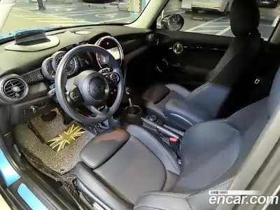 Mini Cooper 2019 2.0 гидро в Москве № 294379, миниатюра 10