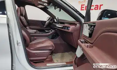 Lincoln Aviator 2023 3.0 гидро в Москве № 304124, миниатюра 11