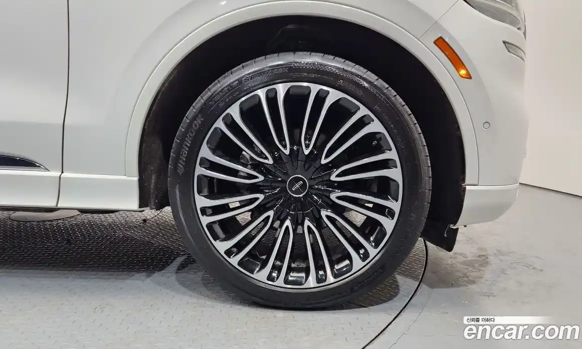 Lincoln Aviator 2023 3.0 гидро в Москве № 304124, фото 5