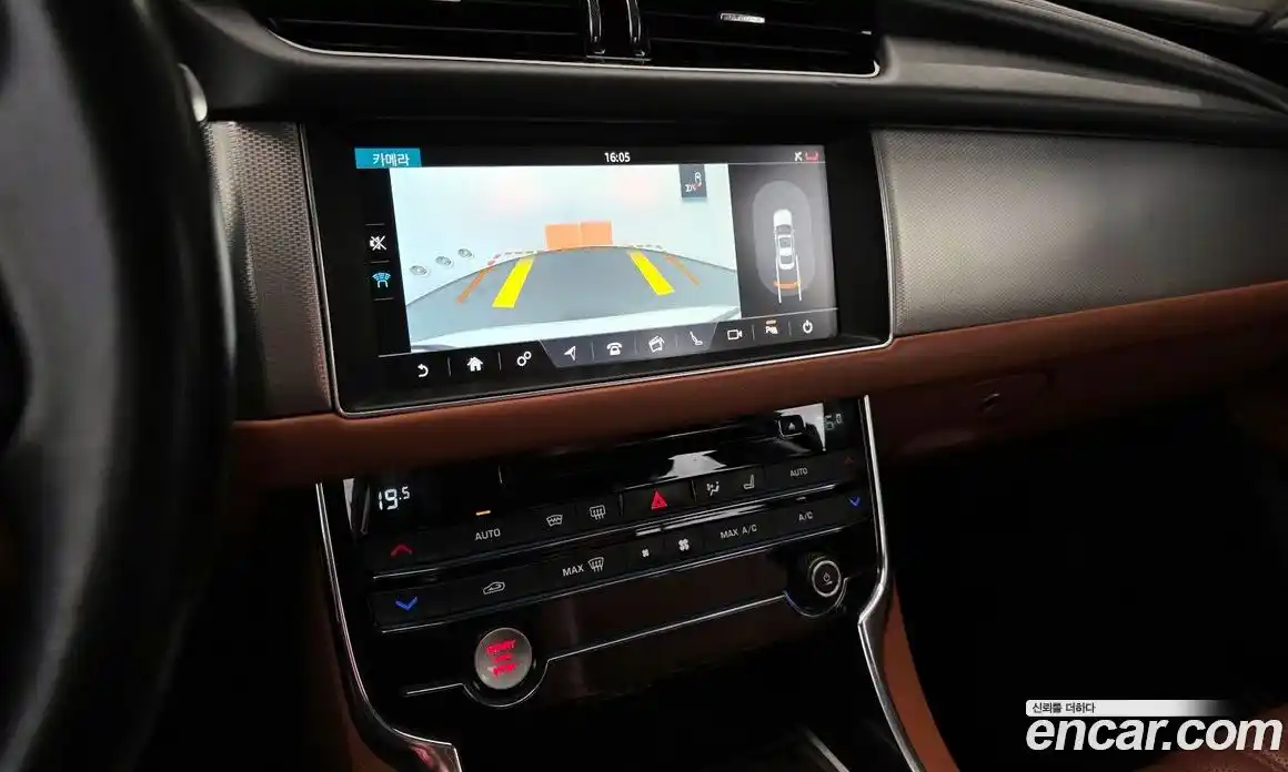 Jaguar XF 2016 2.0 гидро в Москве № 304991, фото 15