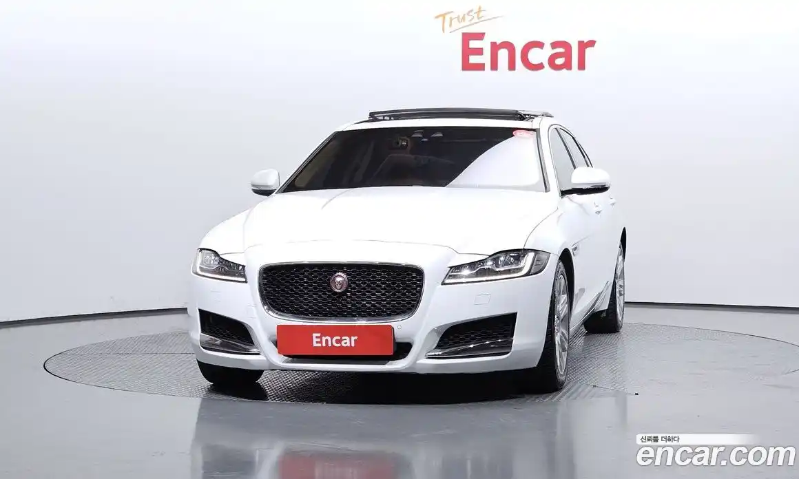 Jaguar XF 2016 2.0 гидро в Москве № 304991, фото 3