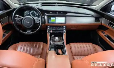 Jaguar XF 2016 2.0 гидро в Москве № 304991, миниатюра 7