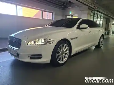 Jaguar XJ, 2013
