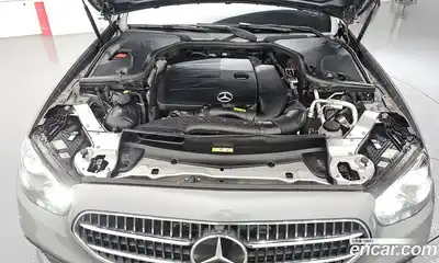 Mercedes-Benz E-Class 2021 2.0 гидро, миниатюра 6