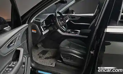 Audi Q7 2022 3.0 гидро в Москве № 312094, миниатюра 11