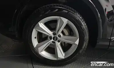 Audi Q7 2022 3.0 гидро в Москве № 312094, миниатюра 5