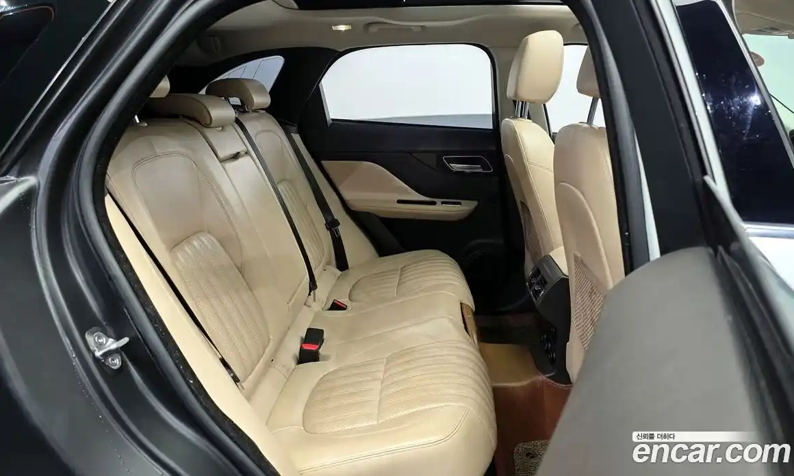 Jaguar F-Pace 2018 2.0 гидро в Москве № 320239, фото 12