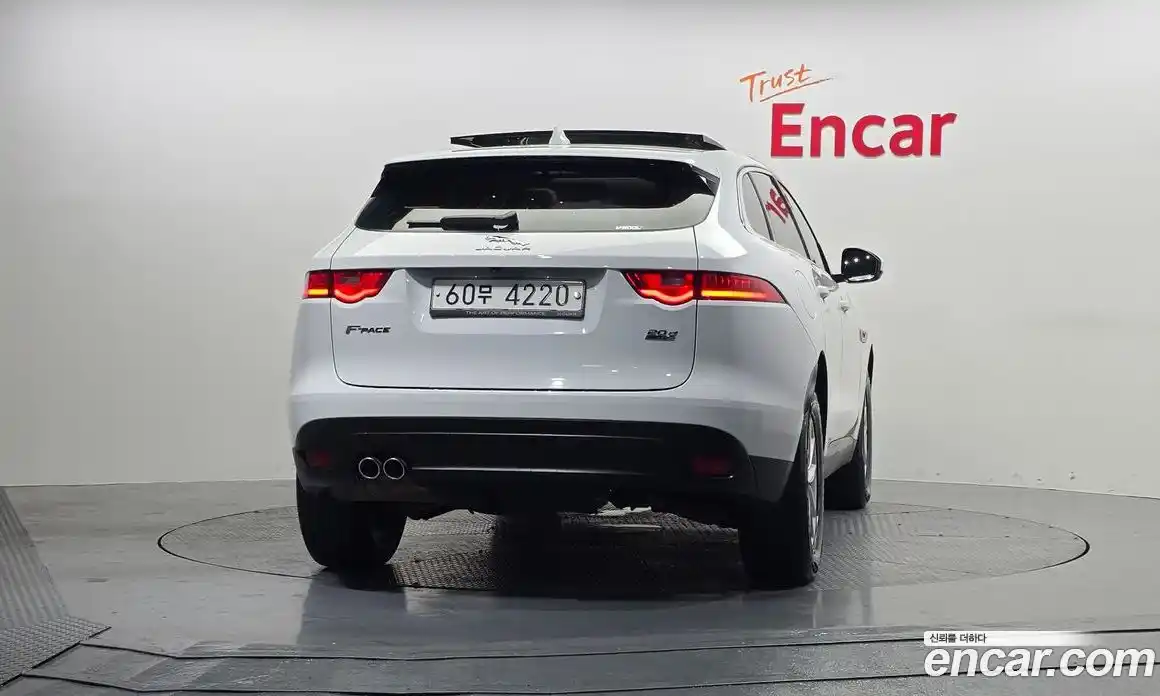 Jaguar F-Pace 2018 2.0 гидро в Москве № 320239, фото 4