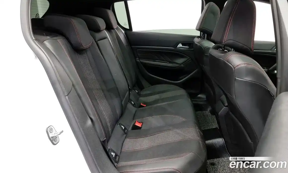 Peugeot 308 2018 1.6 гидро в Москве № 320529, фото 12