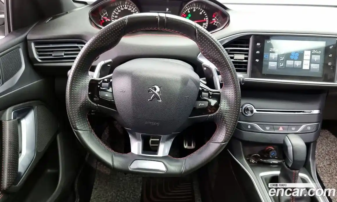 Peugeot 308 2018 1.6 гидро в Москве № 320529, фото 13