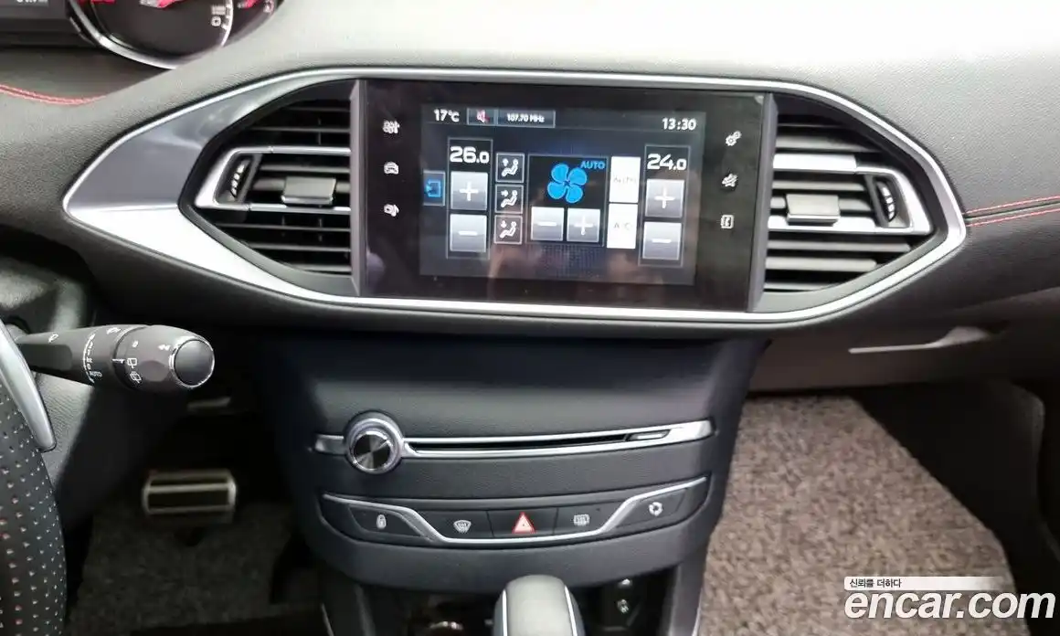 Peugeot 308 2018 1.6 гидро в Москве № 320529, фото 14