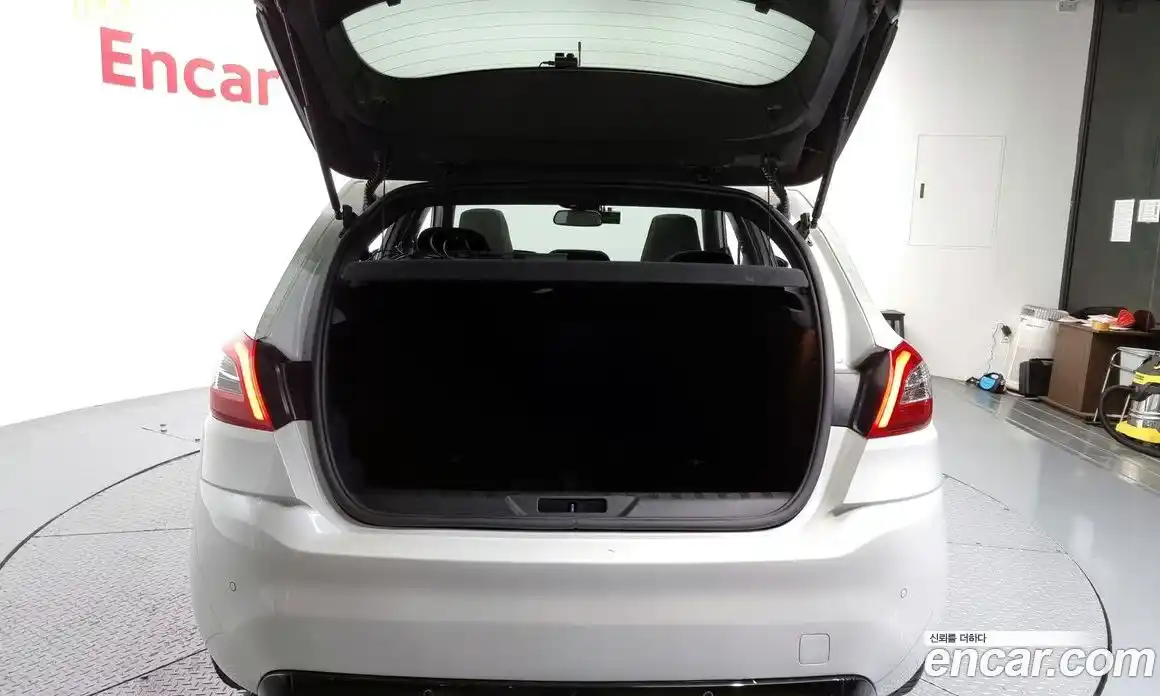 Peugeot 308 2018 1.6 гидро в Москве № 320529, фото 20