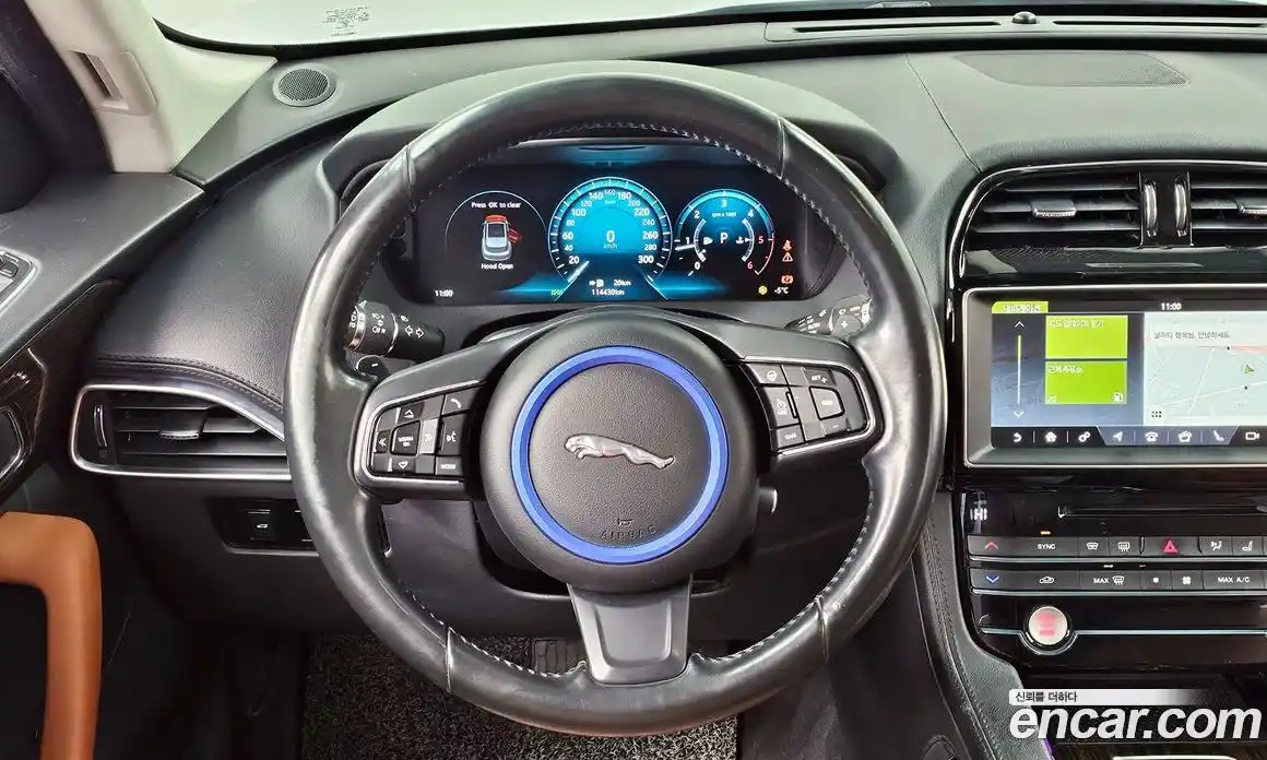 Jaguar F-Pace 2017 2.0 гидро в Москве № 335831, фото 13