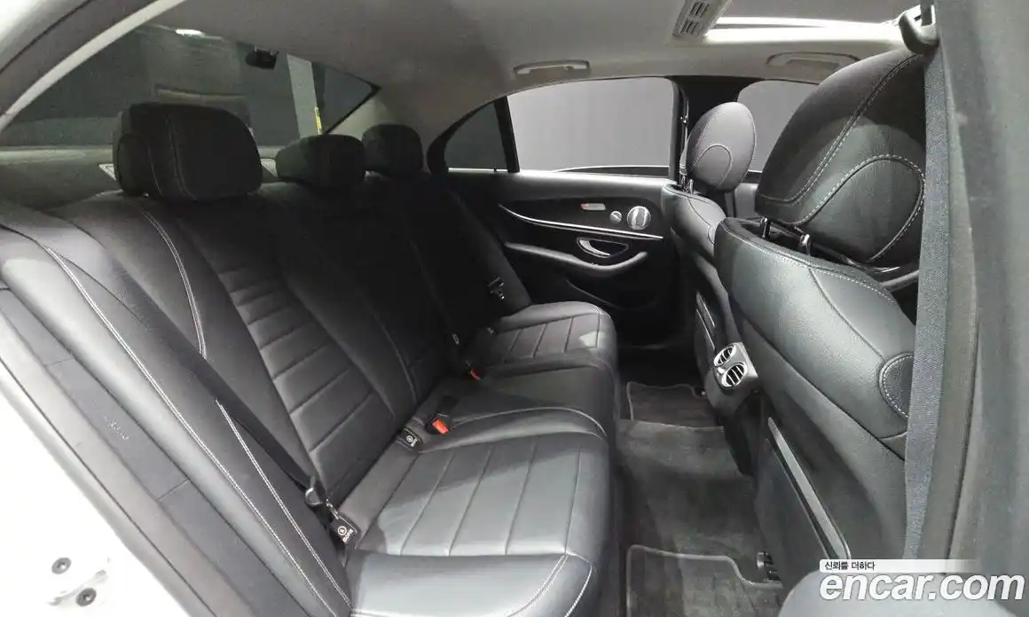 Mercedes-Benz E-Class 2020 2.0 гидро, фото 12