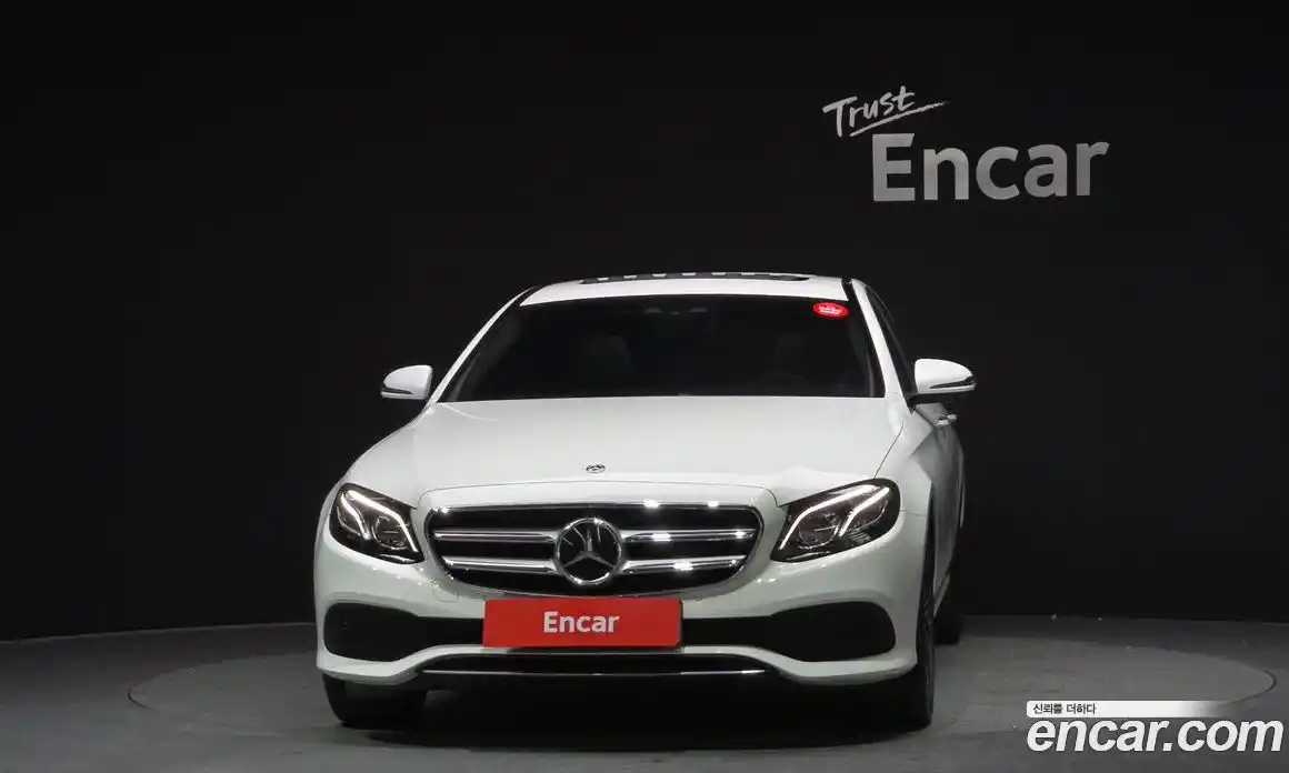 Mercedes-Benz E-Class 2020 2.0 гидро, фото 3