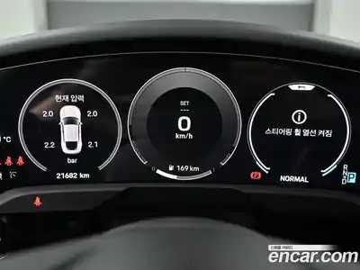 Porsche Taycan 2024 гидро в Москве № 374511, миниатюра 8
