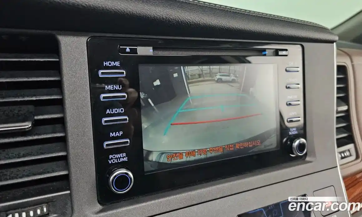 Toyota Sienna 2018 3.5 гидро в Москве № 384044, фото 14