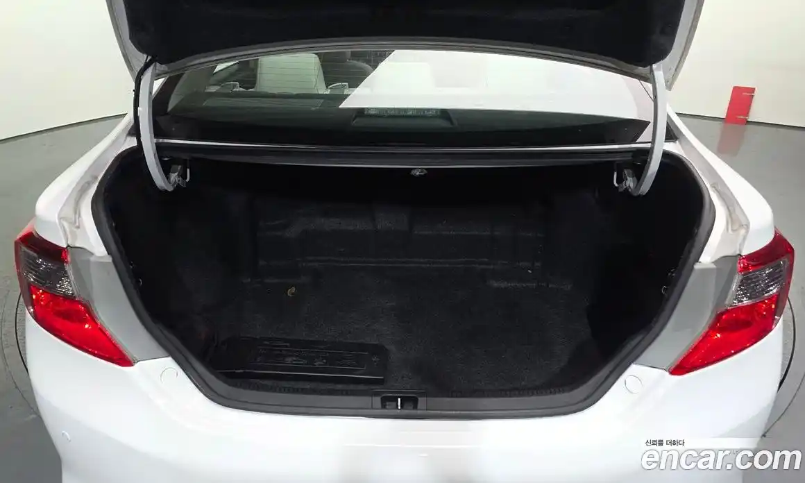 Toyota Camry 2013 2.5 гидро в Москве № 384134, фото 20