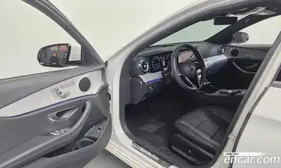 Mercedes-Benz E-Class 2021 2.0 гидро, миниатюра 10