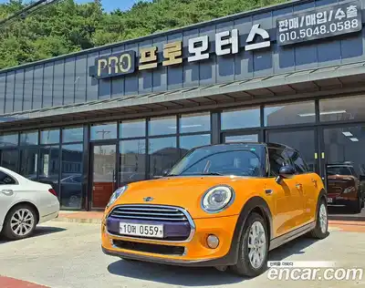Mini Cooper, 2015