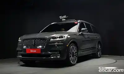 Lincoln Aviator, 2023
