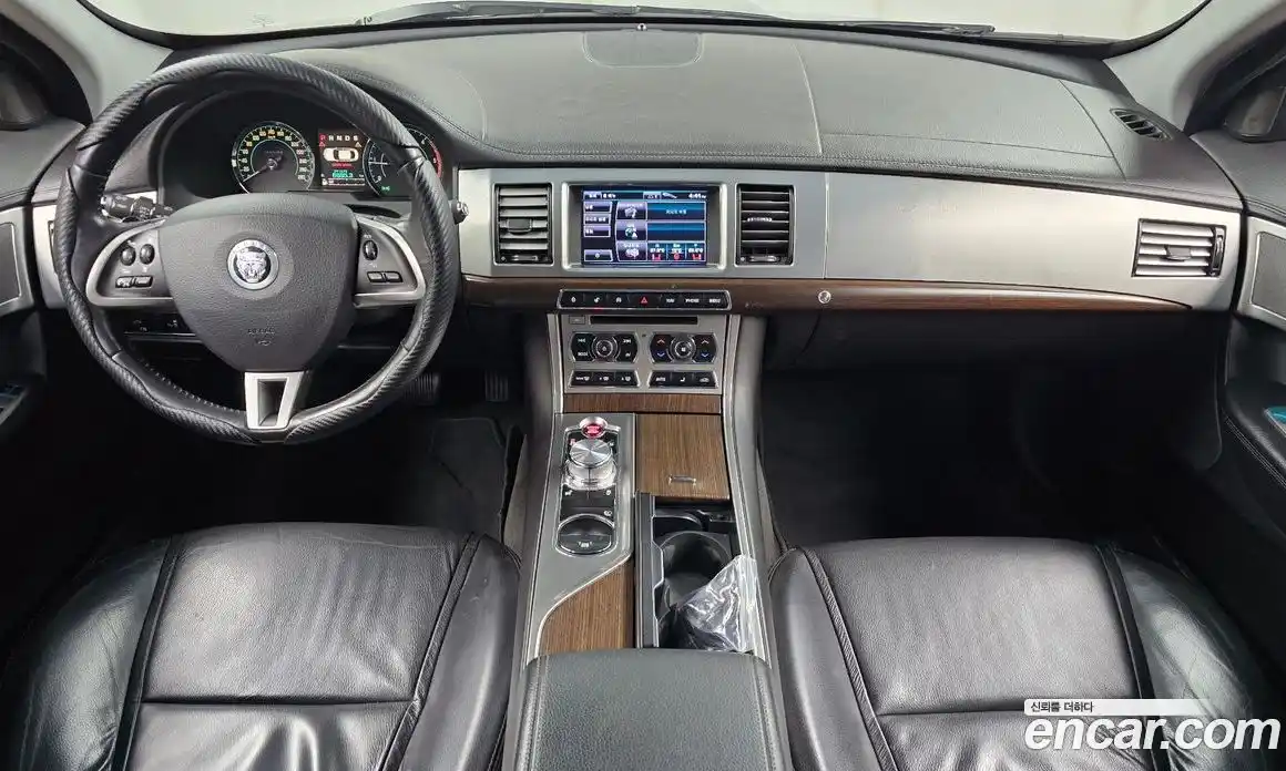 Jaguar XF 2012 2.2 гидро в Москве № 500311, фото 7