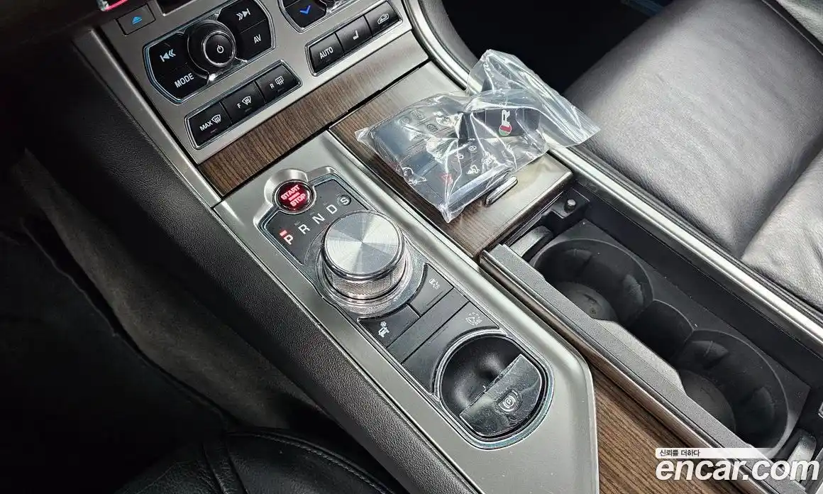 Jaguar XF 2012 2.2 гидро в Москве № 500311, фото 9