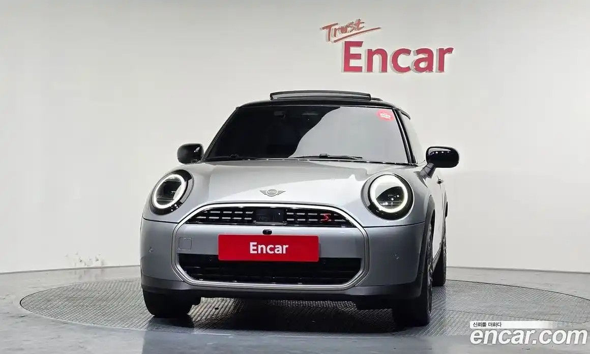 Mini Cooper 2024 2.0 гидро в Москве № 526018, фото 3