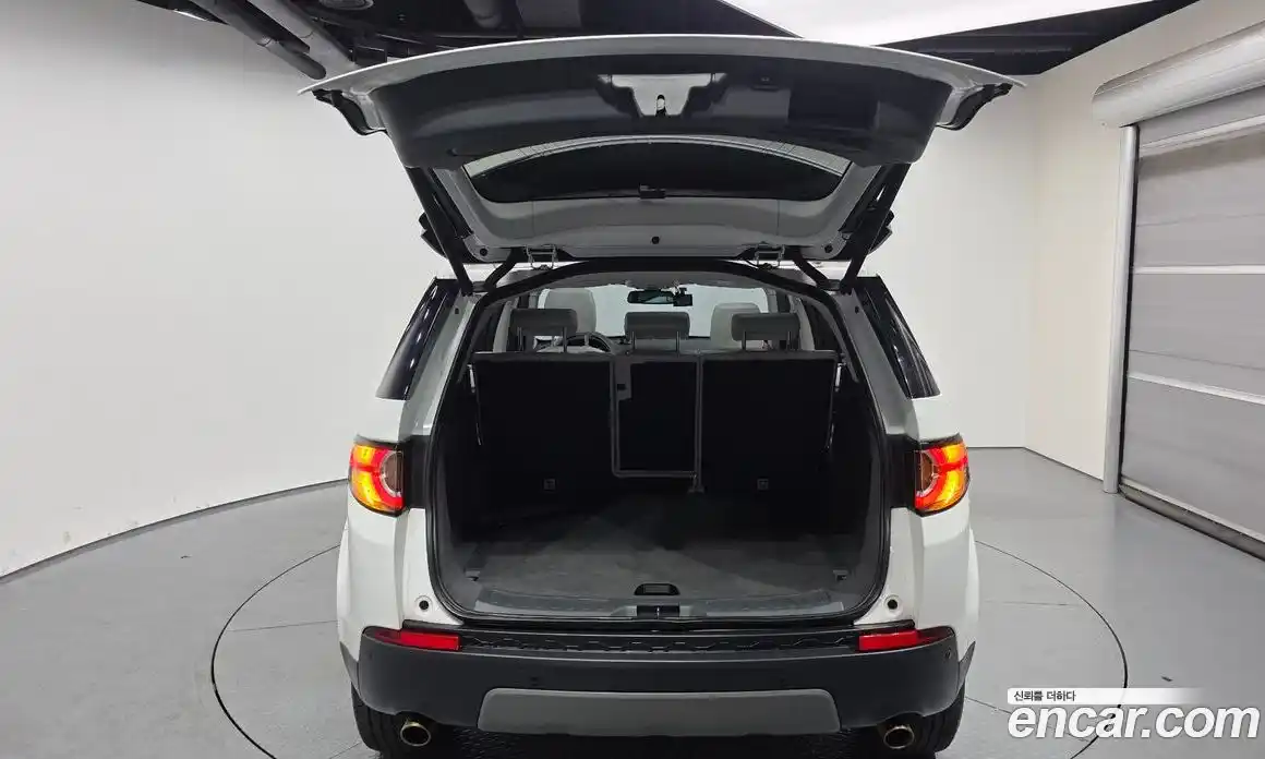 Land Rover Discovery Sport 2018 2.0 гидро в Москве № 546274, фото 20