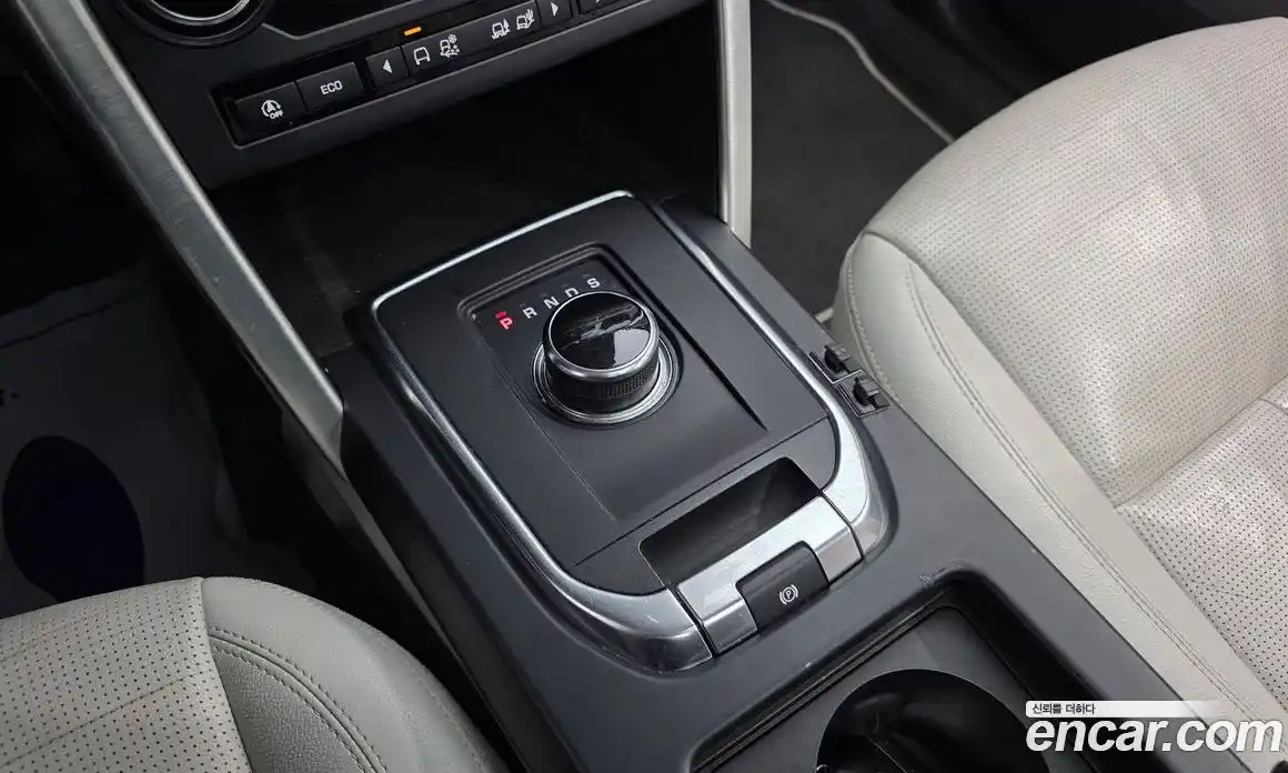 Land Rover Discovery Sport 2018 2.0 гидро в Москве № 546274, фото 9