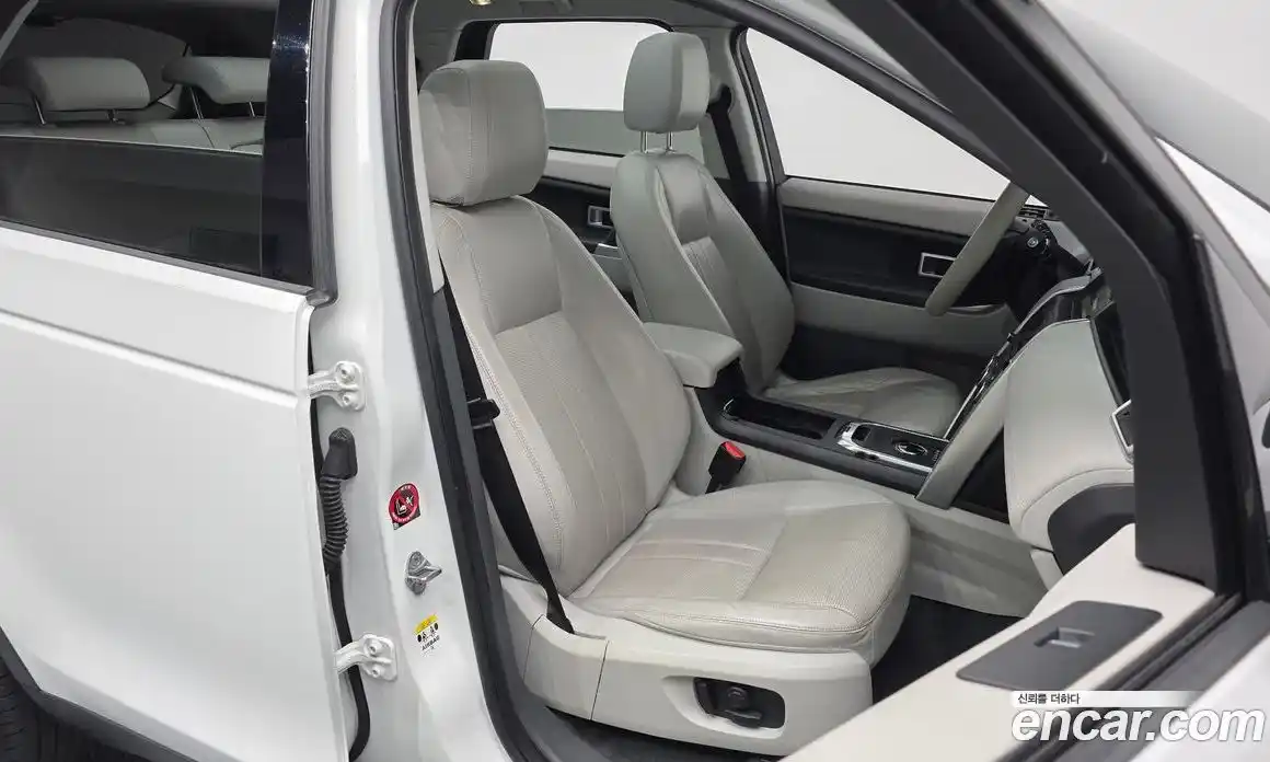 Land Rover Discovery Sport 2018 2.0 гидро в Москве № 546274, фото 10