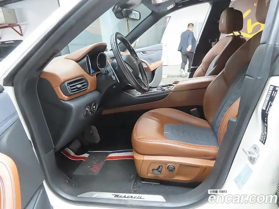 Maserati Levante 2020 3.0 гидро в Москве № 585270, фото 13