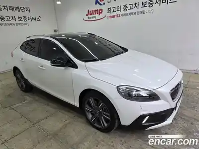 Volvo V40 2015 2.0 гидро в Москве № 593940, миниатюра 2
