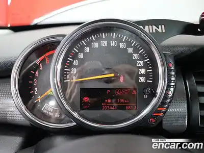 Mini Cooper 2015 1.5 гидро в Москве № 595349, миниатюра 7