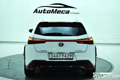 Lexus UX 2021 2.0 гидро в Москве № 595584, миниатюра 6