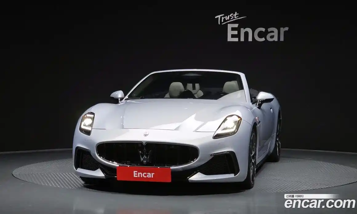 Maserati Gran Cabrio 2024 3.0 гидро в Москве № 610587, фото 3