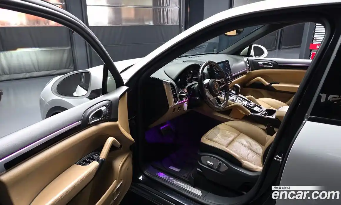 Porsche Cayenne 2016 3.0 гидро в Москве № 724285, фото 10
