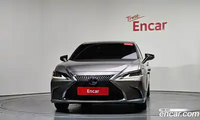 Lexus ES 2021 2.5 гидро в Москве № 766860, миниатюра 2