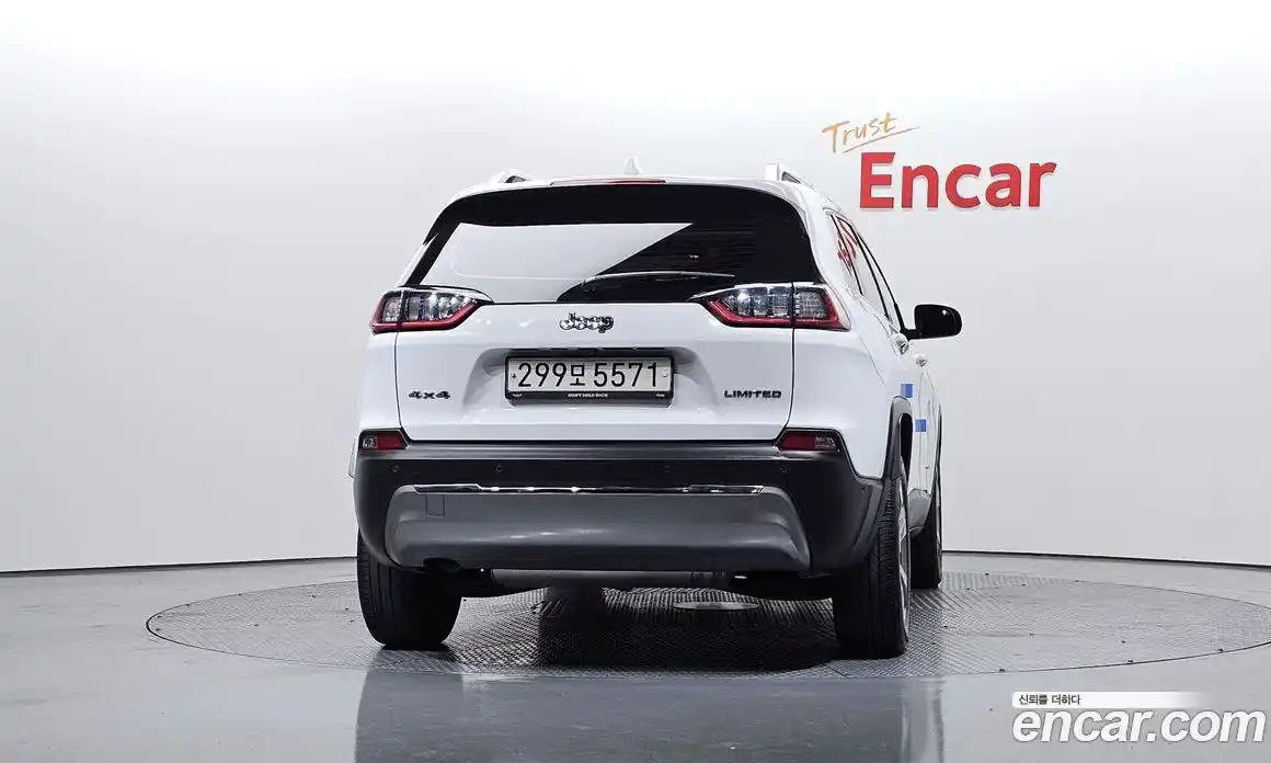 Jeep Cherokee 2020 2.4 гидро в Москве № 767336, фото 4