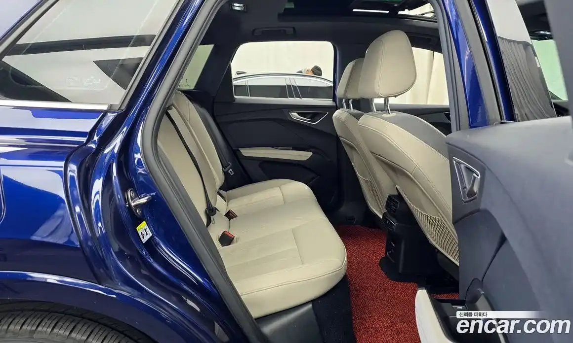 Audi Q4 e-tron 2022 0.2 гидро в Москве, фото 12