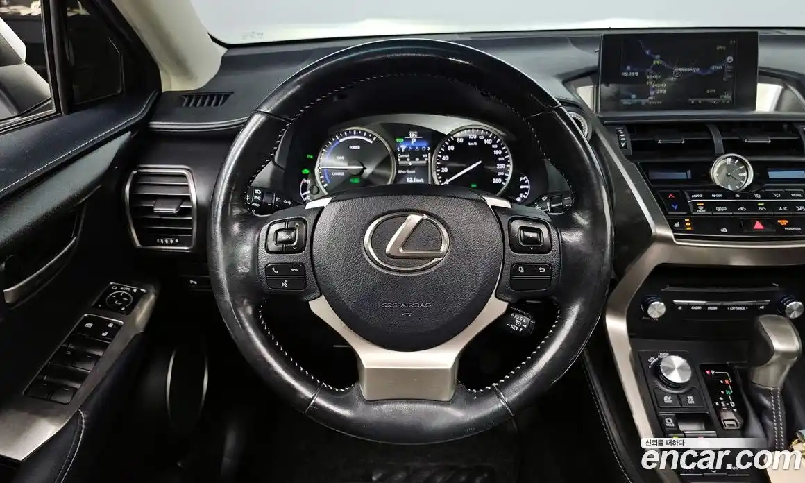 Lexus NX 2016 2.5 гидро в Москве № 825918, фото 13