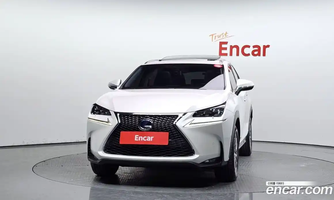 Lexus NX 2016 2.5 гидро в Москве № 825918, фото 3