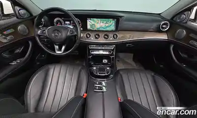 Mercedes-Benz E-Class 2017 2.0 гидро, миниатюра 6