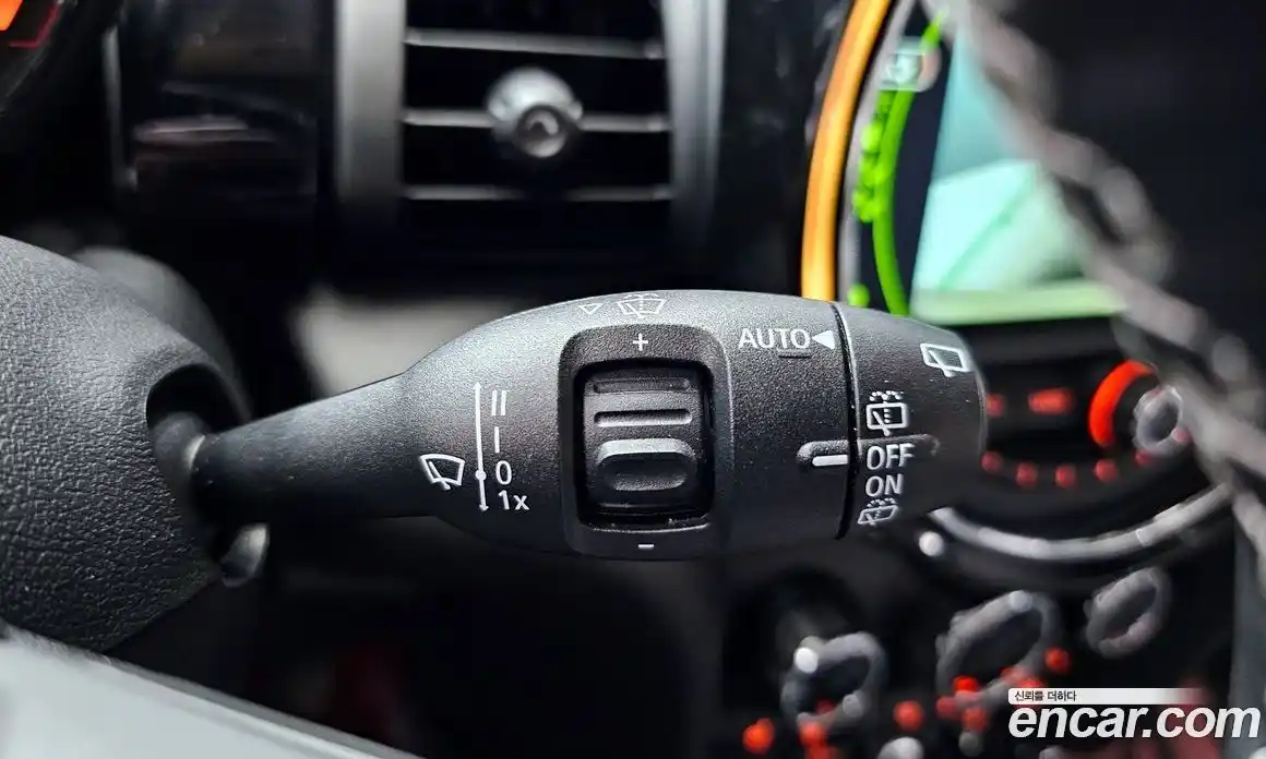 Mini Cooper 2017 1.5 гидро в Москве № 895237, фото 17