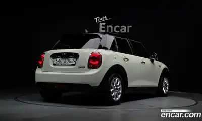 Mini Cooper 2017 1.5 гидро в Москве № 895237, миниатюра 2