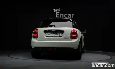 Mini Cooper 2017 1.5 гидро в Москве № 895237, миниатюра 4